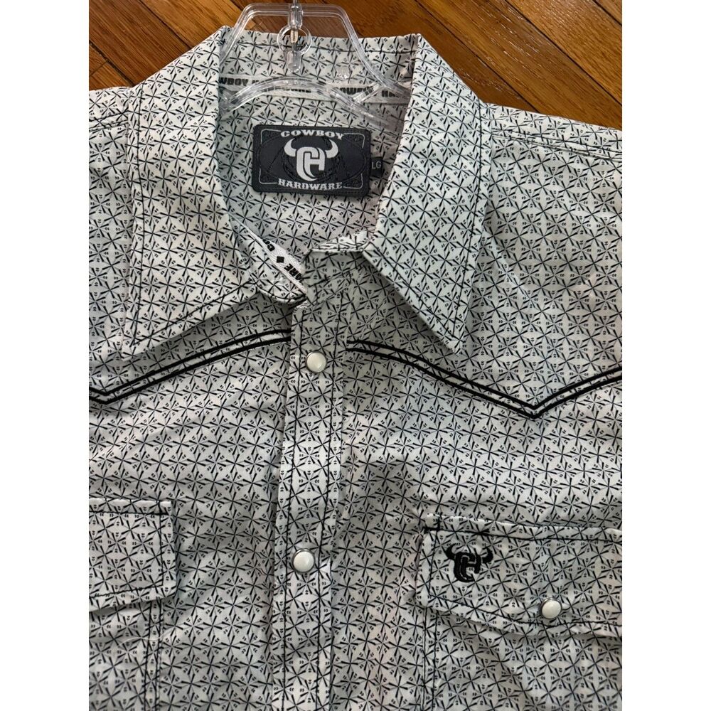 Men's Cowboy Hardware | Snowflake Print | Long Sleeve | NEW | LARGE